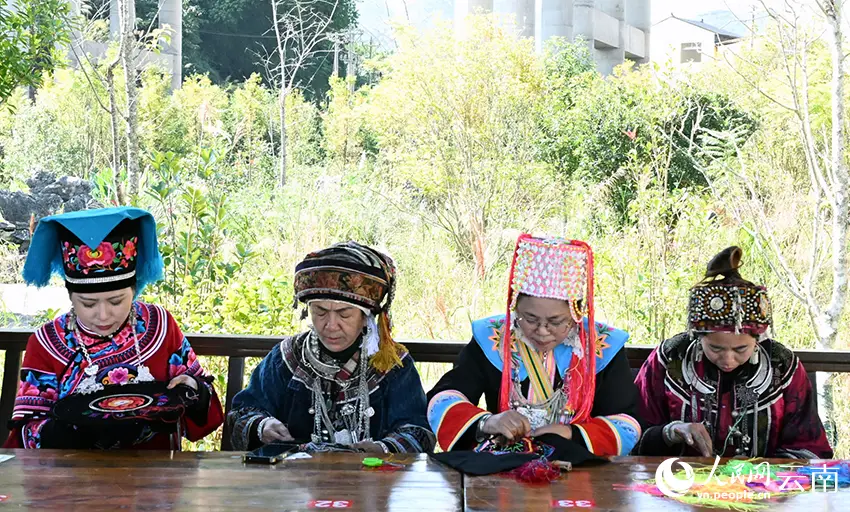 巧手織夢 雲南省文山州刺繡大賽落幕