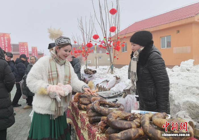 （新春見聞）馬產業“跑”出鄉村振興新路 新疆牧民樂享旅遊紅利