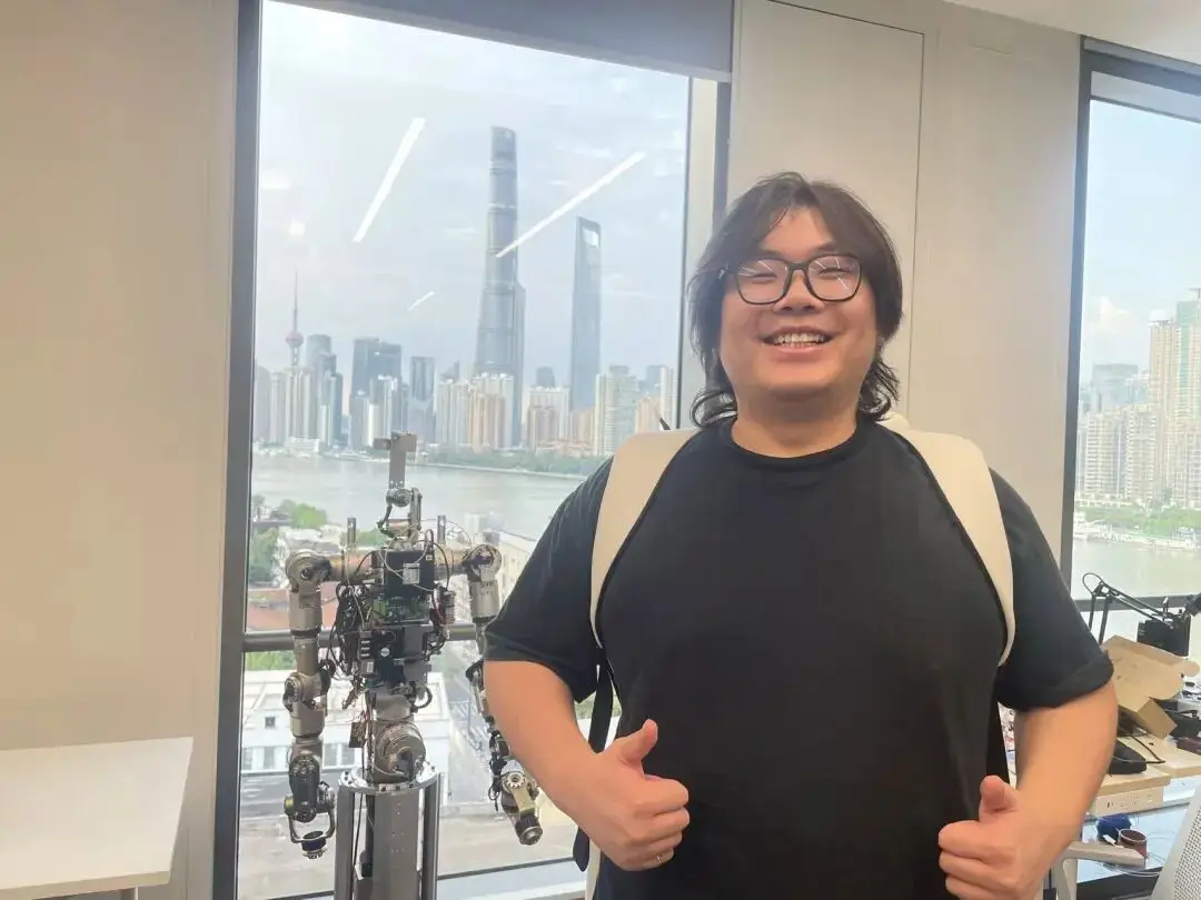 首獲AAAI傑出論文獎，這個具身團隊讓機器人學會像人一樣“凝視”目標