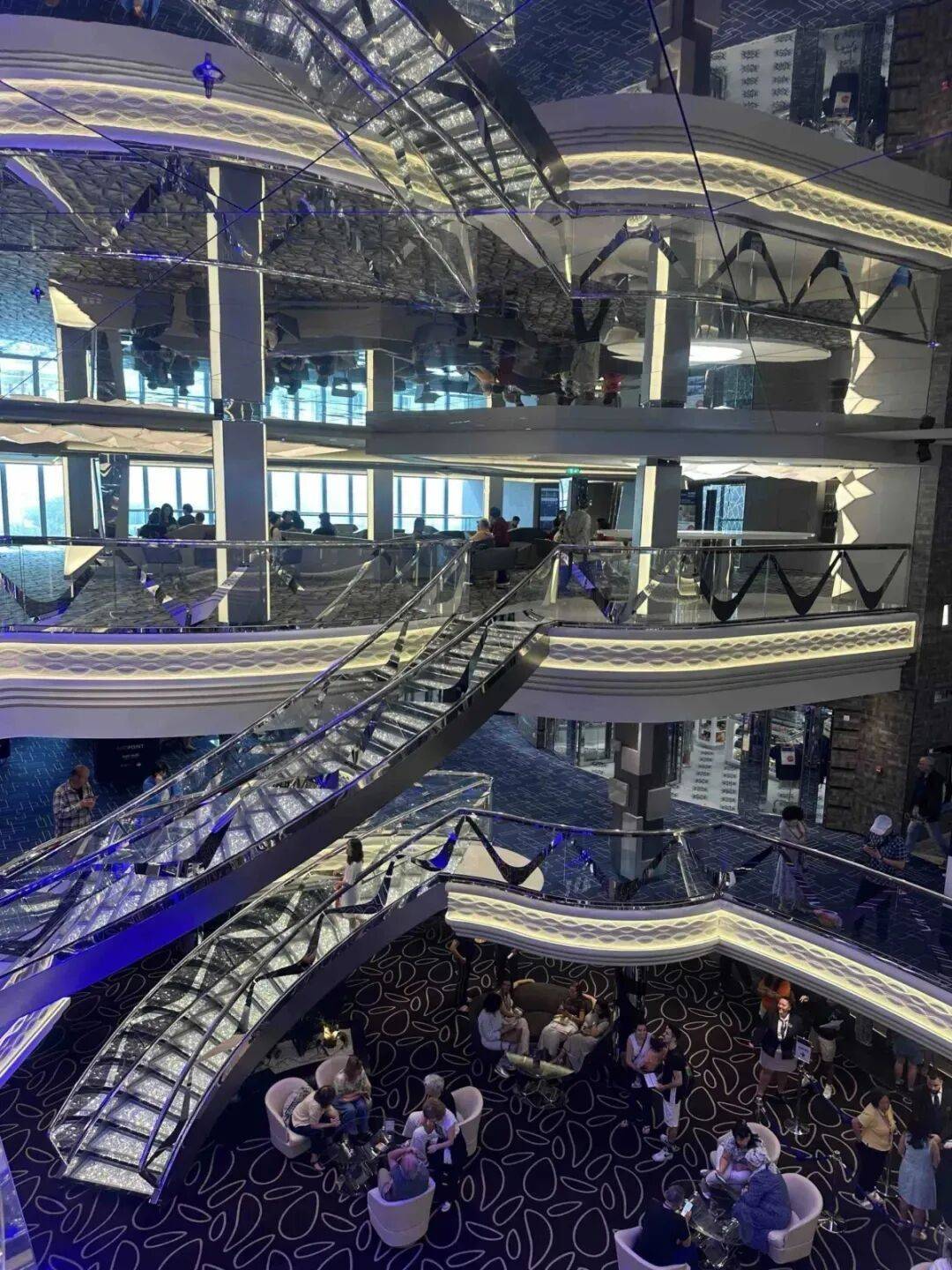 受中東局勢影響，寧波32人旅遊團滯留迪拜！浙江商戶急尋新出路