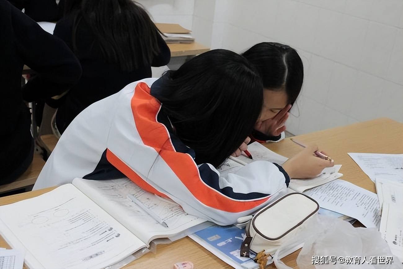 原創別再把AI當電子助教！中傳關停16專業背後：廖祥忠提醒教師轉型