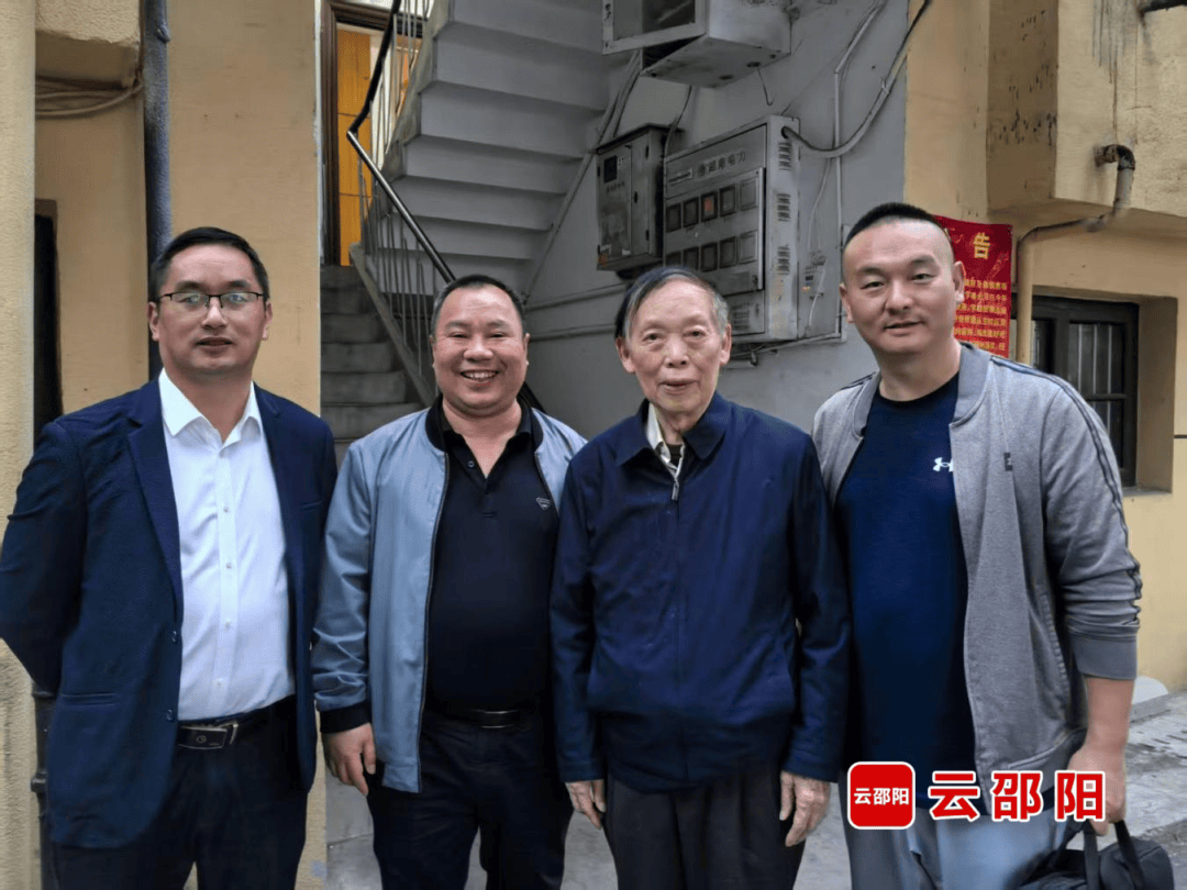 今天，送別“中國快速作文之父”楊初春老師