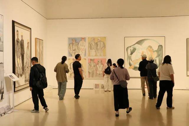 央美畢業季展出千餘件研究生作品