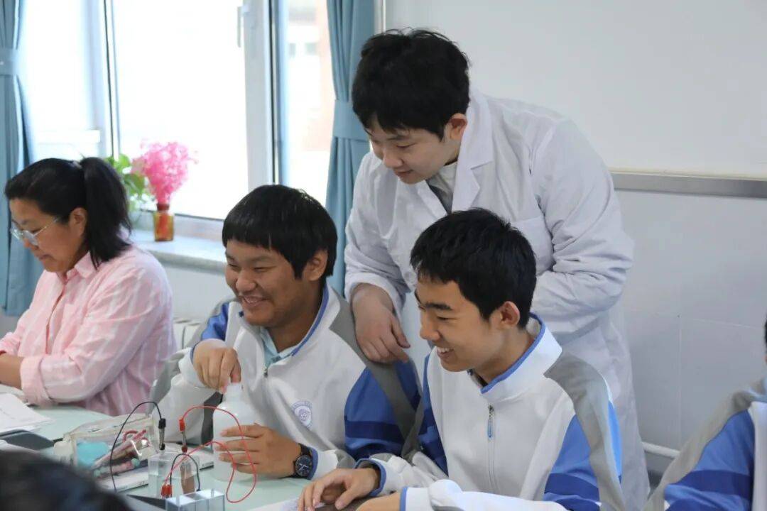 “三山五園”當教材？！海淀這所中學太會了