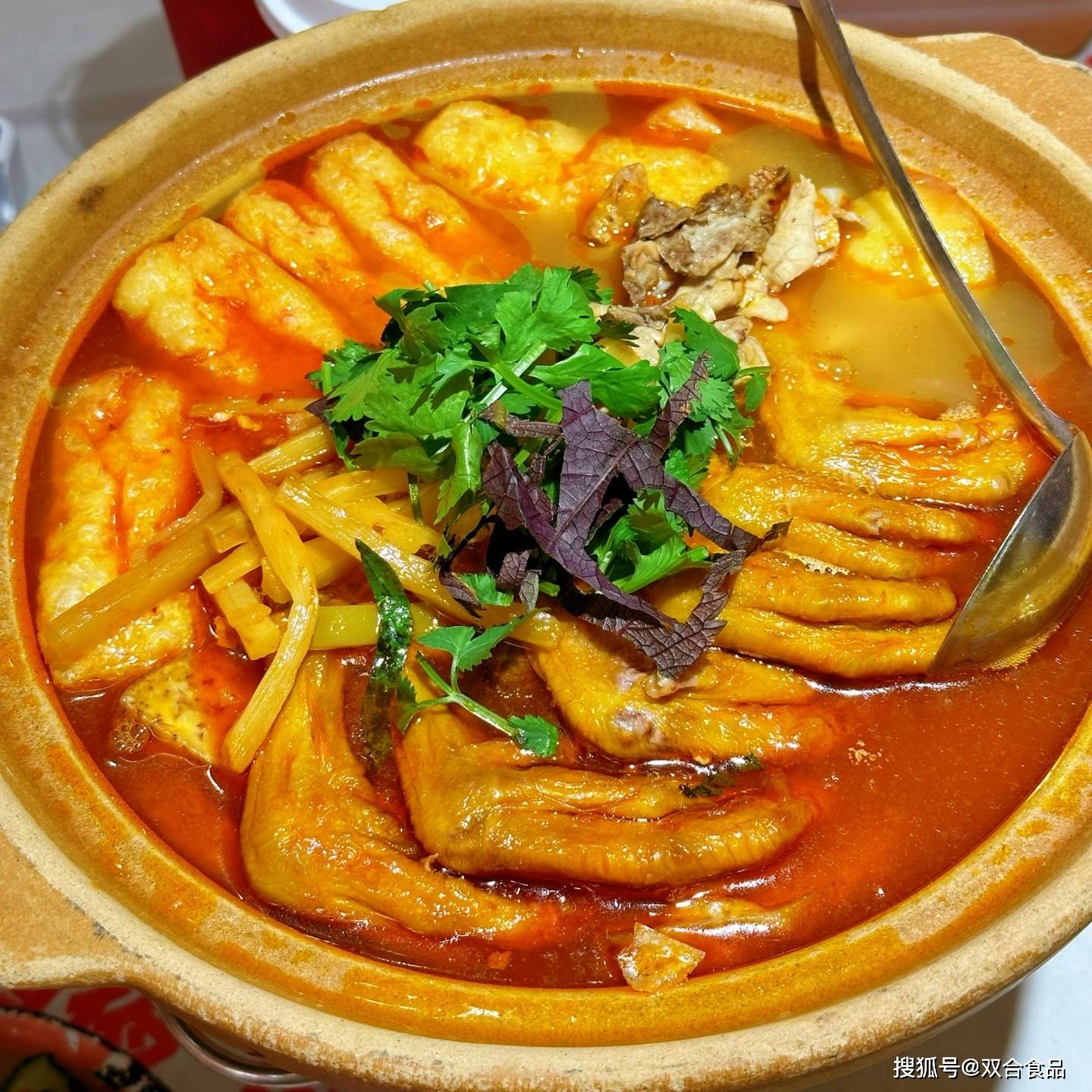 假期遊玩柳州必吃美食榜單，硬菜小吃甜點各類美食全都有，絕不允許空著肚子走