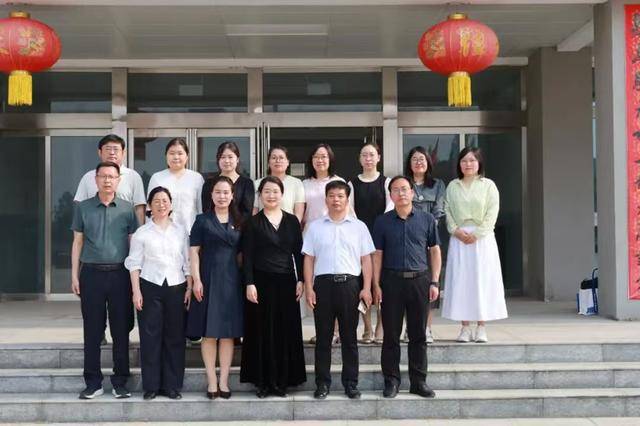 鄭州市管城回族區外國語學校赴葉縣昆陽中學開展送課活動