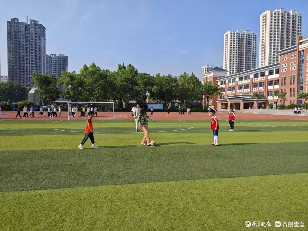 聊城市實驗小學第二屆“校長杯”班級足球聯賽開幕