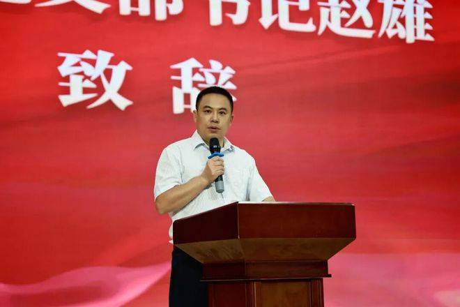 江口縣淮陽中學隆重舉行高三年級成人禮（組圖）