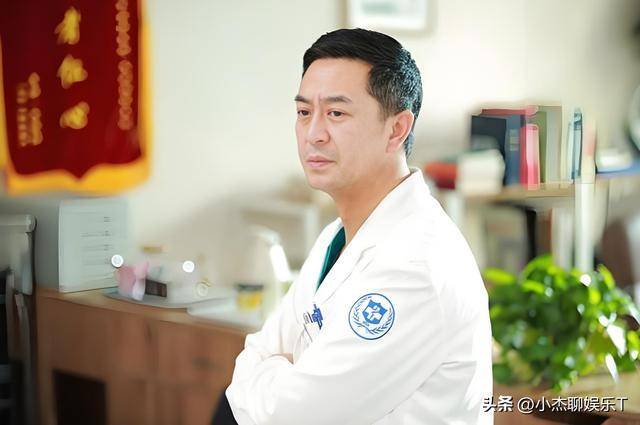 原創想不到5月還沒結束，國家一級演員張嘉譯，就給影視圈演員敲警鐘