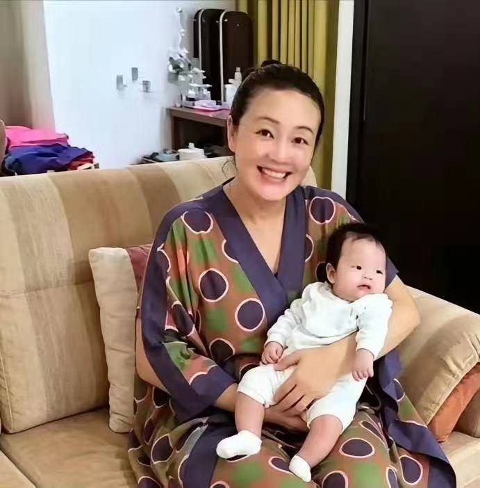 原創馬筱梅透露汪小菲給汪寶兒起名“大壯”，奶奶叫他“肉肉”