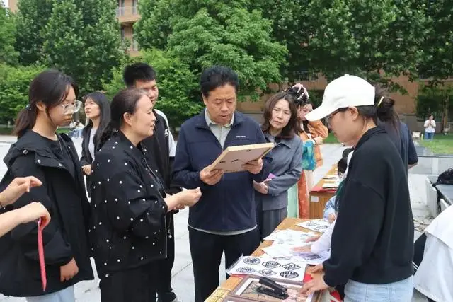 市委統戰部到濮陽醫學高等專科學校調研留學歸國人員工作