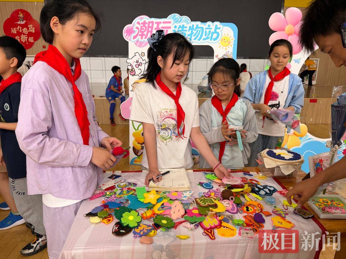 寫詩能賣錢，答題能砍價，小學創投節讓知識變現