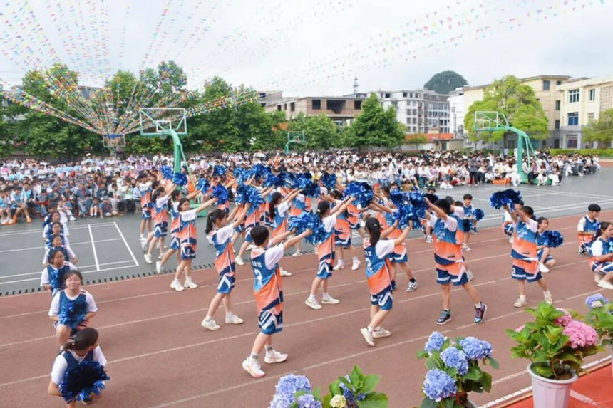 西秀區部分中學舉行校園文化周活動