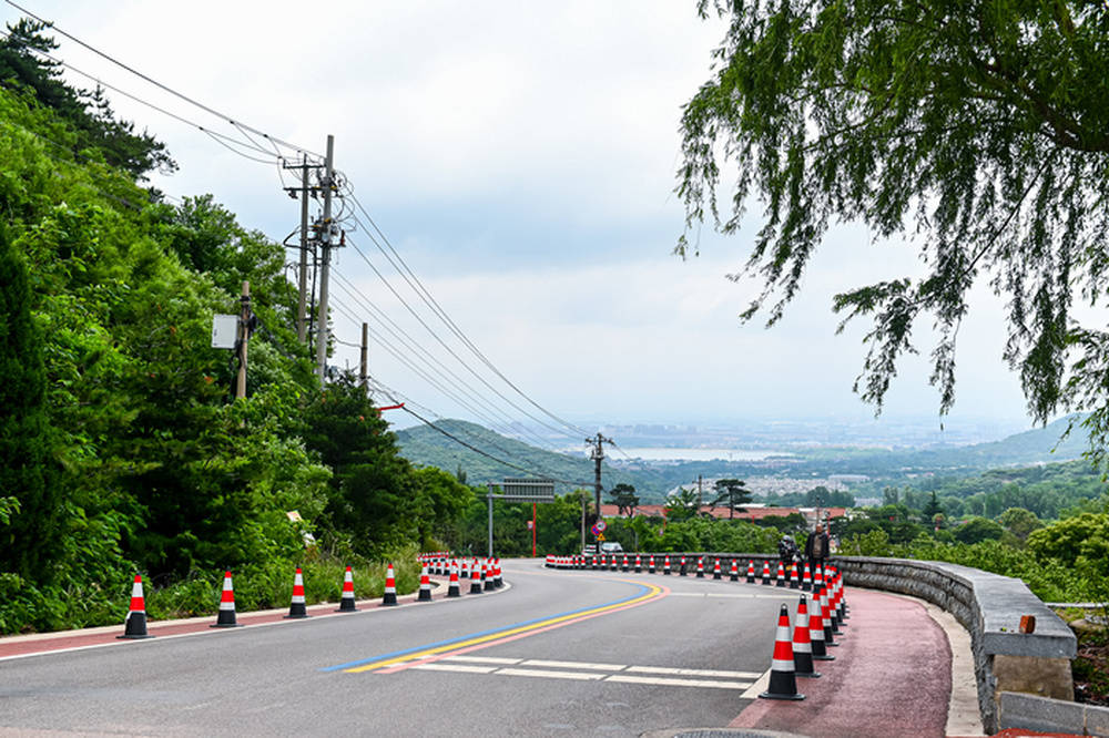 泰山腳下，一條旅遊公路見證著從“愁”到“富”