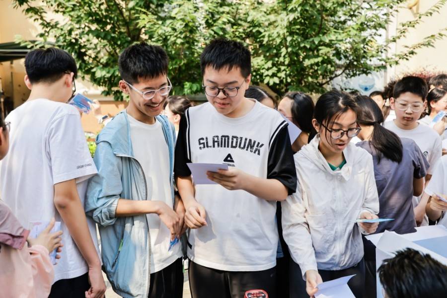合肥這所中學九年級學生趣味遊戲逐夢前行