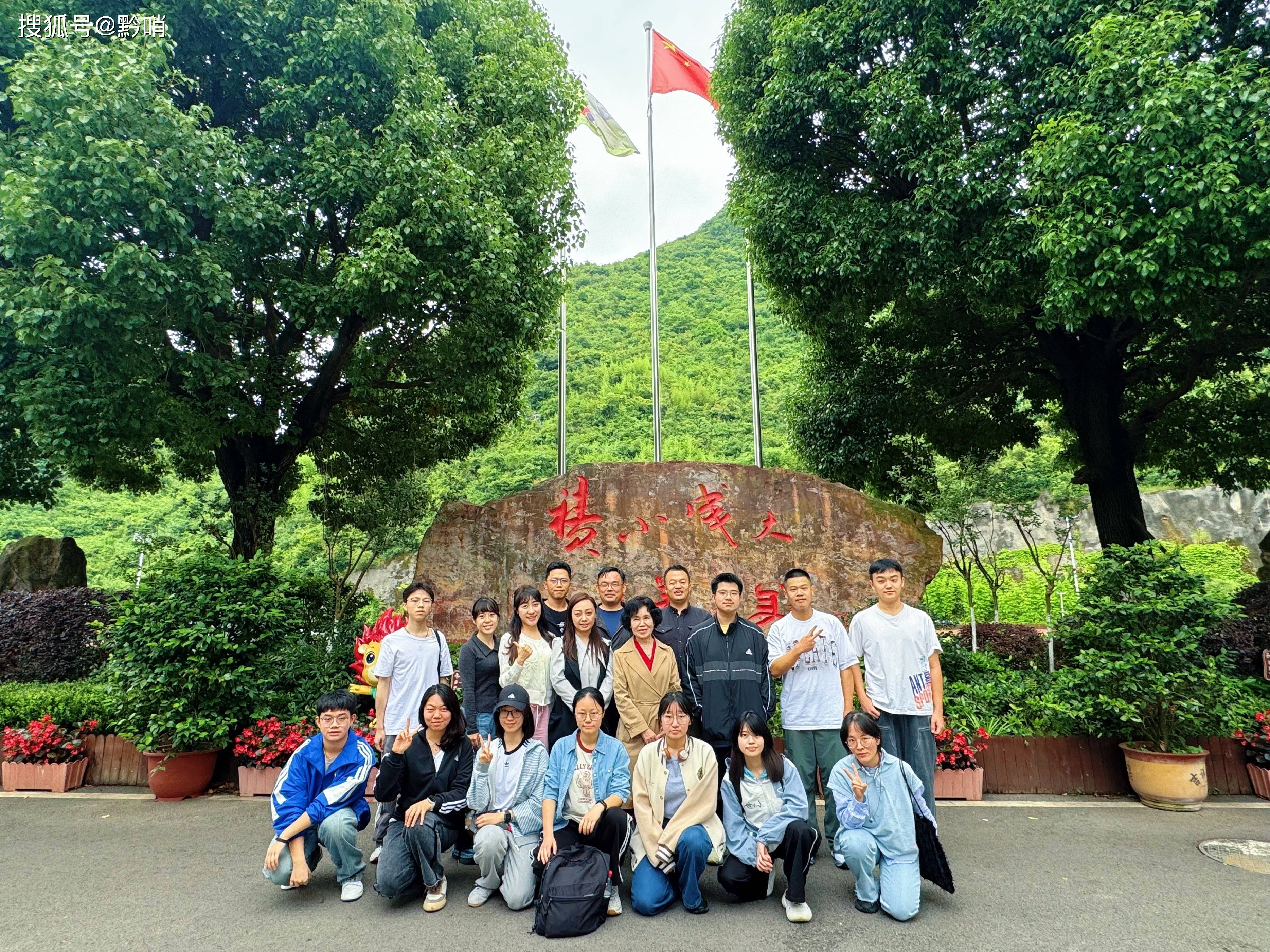 花溪劍橋中學：這群少年，為何畢業多年仍想回“家”？