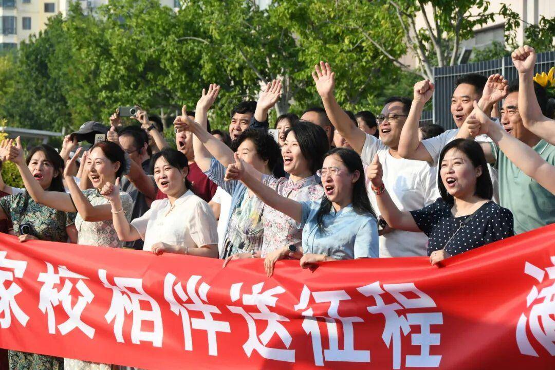 六月海風伴出征，威海市望海園中學初四學子沉著赴考