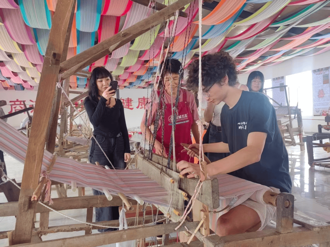 濟南大學國際教育交流學院留學生來商開展文化交流活動