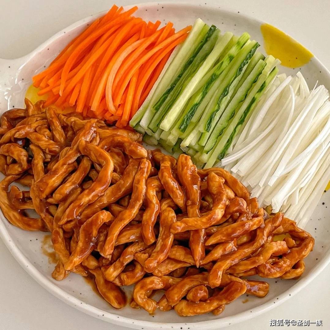 家裡請客別總想著下館子，這8道菜簡單又撐場，朋友吃完都問菜譜