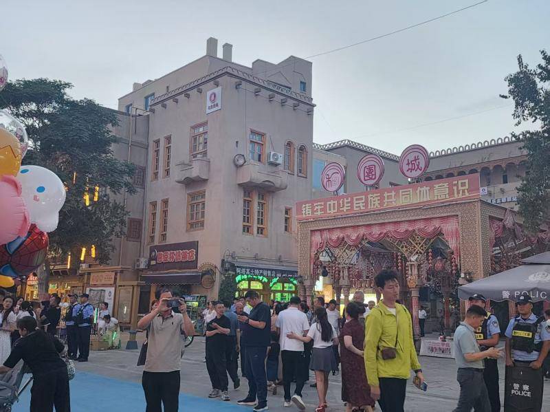 “十五五”期間，新疆積極發展低空旅遊、研學旅遊等新業態