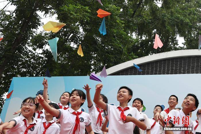 儀式感拉滿 南京小學生畢業“夢想啟航”