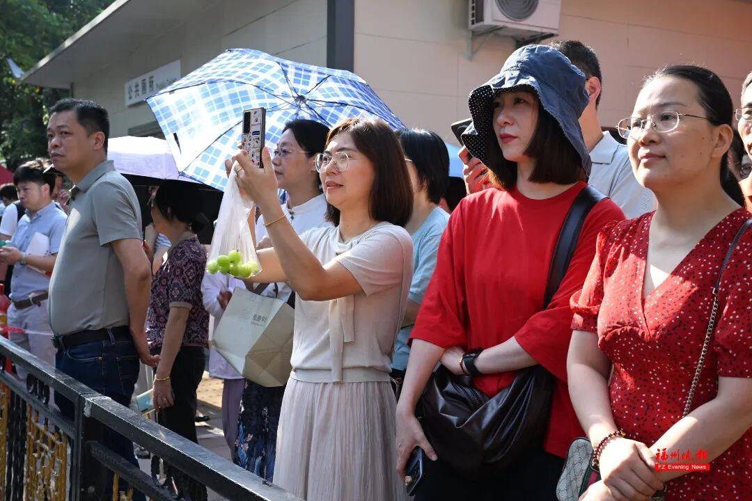 名場面上新！福州延安中學、十九中、四中桔園洲、華倫中學……刷屏了