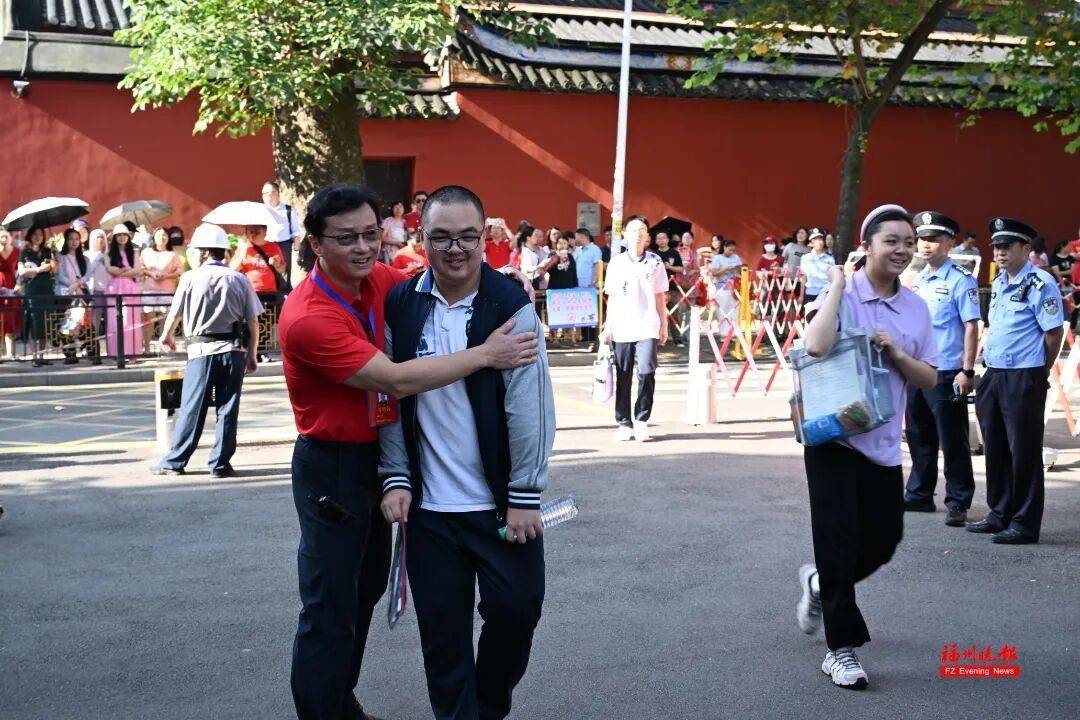 名場面上新！福州延安中學、十九中、四中桔園洲、華倫中學……刷屏了