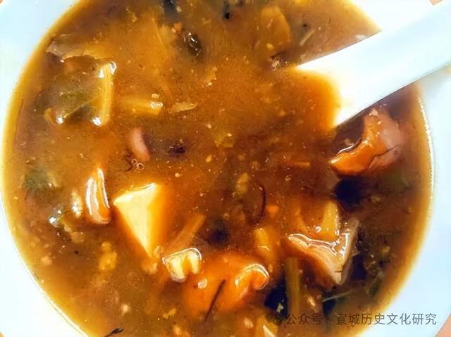 原創傳統美食：興隆臘糊湯