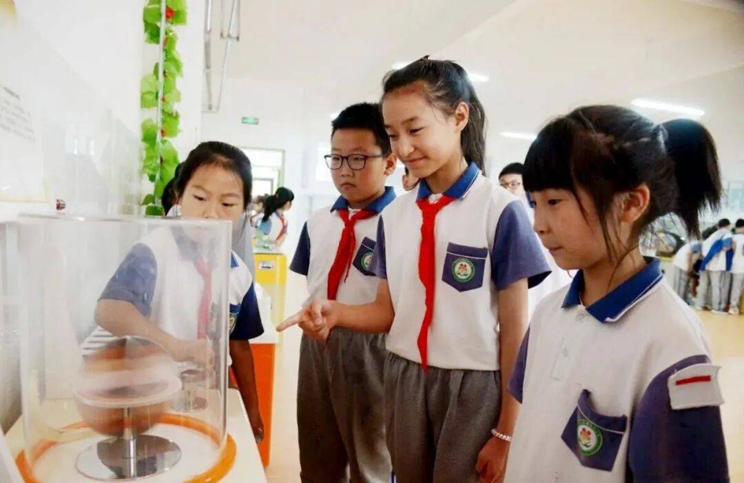 科技點亮夢想 創新築夢未來 | 圃園街小學首屆科技節精彩開幕
