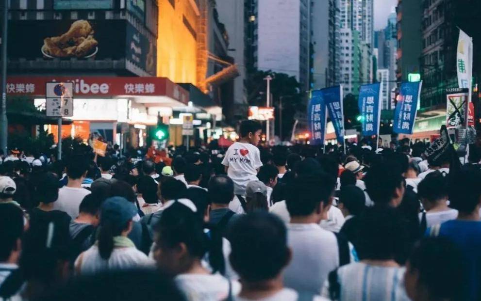 原創印度移民狂潮，竟有人喊集體搬去中國！為何我國不放開移民政策？