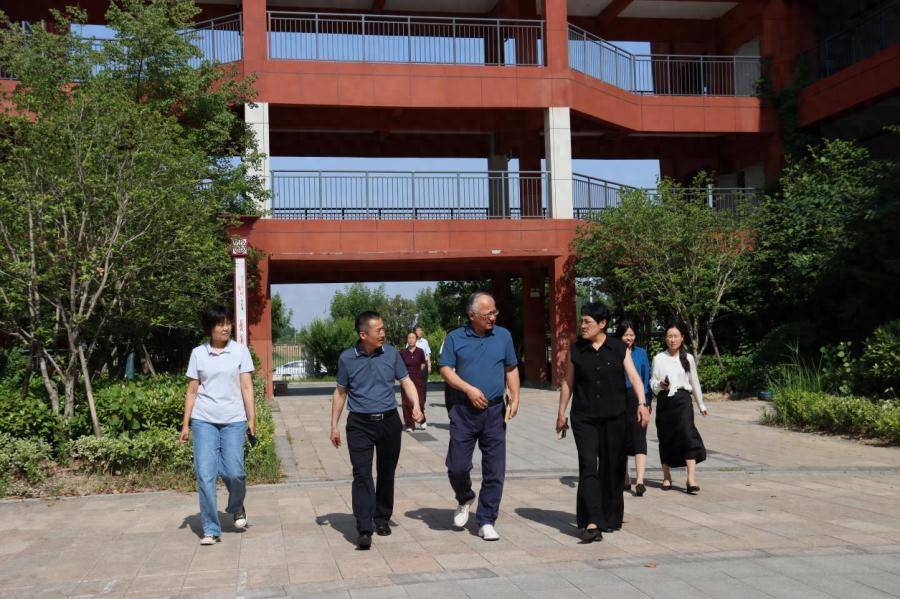 安徽省教科院赴靈璧縣第十小學調研小班化教學試點籌備工作