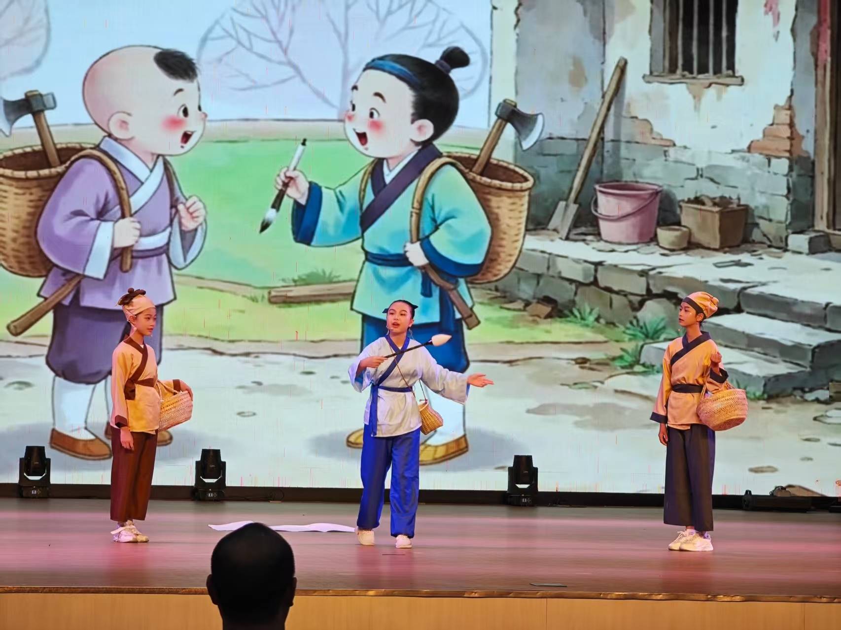 茶山學子亮相東莞市首屆小學英語“莞邑朗讀者”現場展演