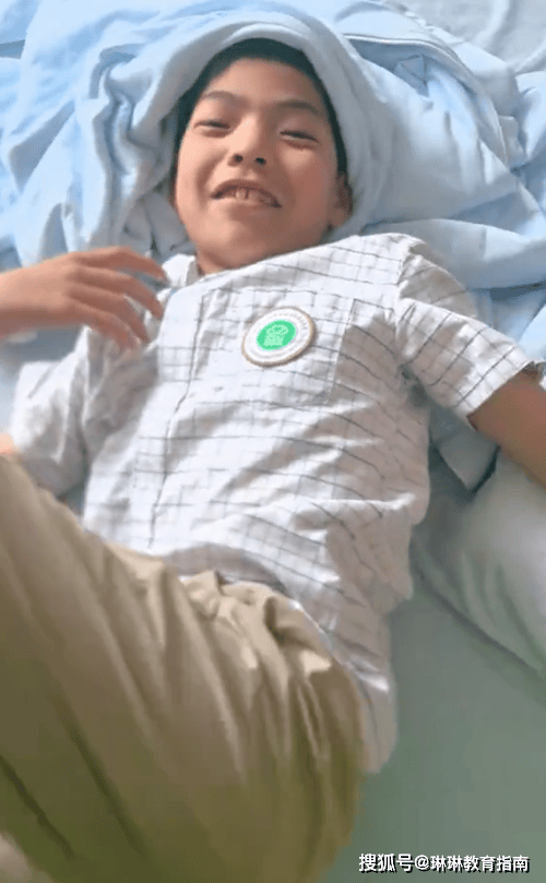 原創“你兒子專注力廢了”，小學男生沉迷“貓小九”，過來人看清現實