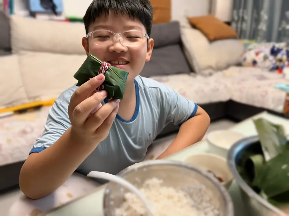 鄭州市二七區杏園路第三小學端午分層主題實踐活動順利開展
