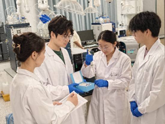 北京高校助力推進教育科技人才一體發展特別報道｜北京工商大學②：“科技哨兵”守護校園餐桌安全