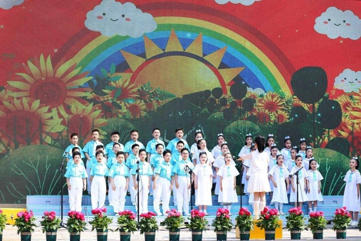 龍溪小學繪就多彩教育畫卷 成就孩子幸福童年