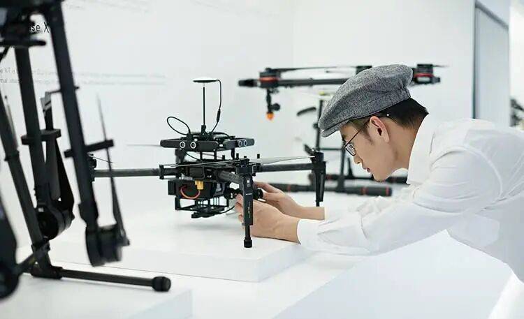 當影視颶風們開始「跳船」，大疆如何硬抗影石的營銷大戰