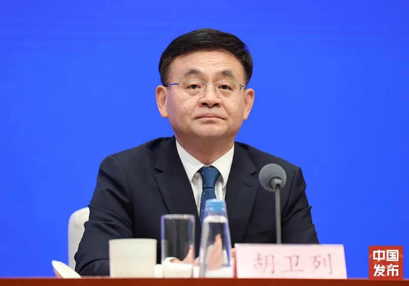 駁“少數民族強迫勞動”指控，人大法工委亮7種法律文字反擊