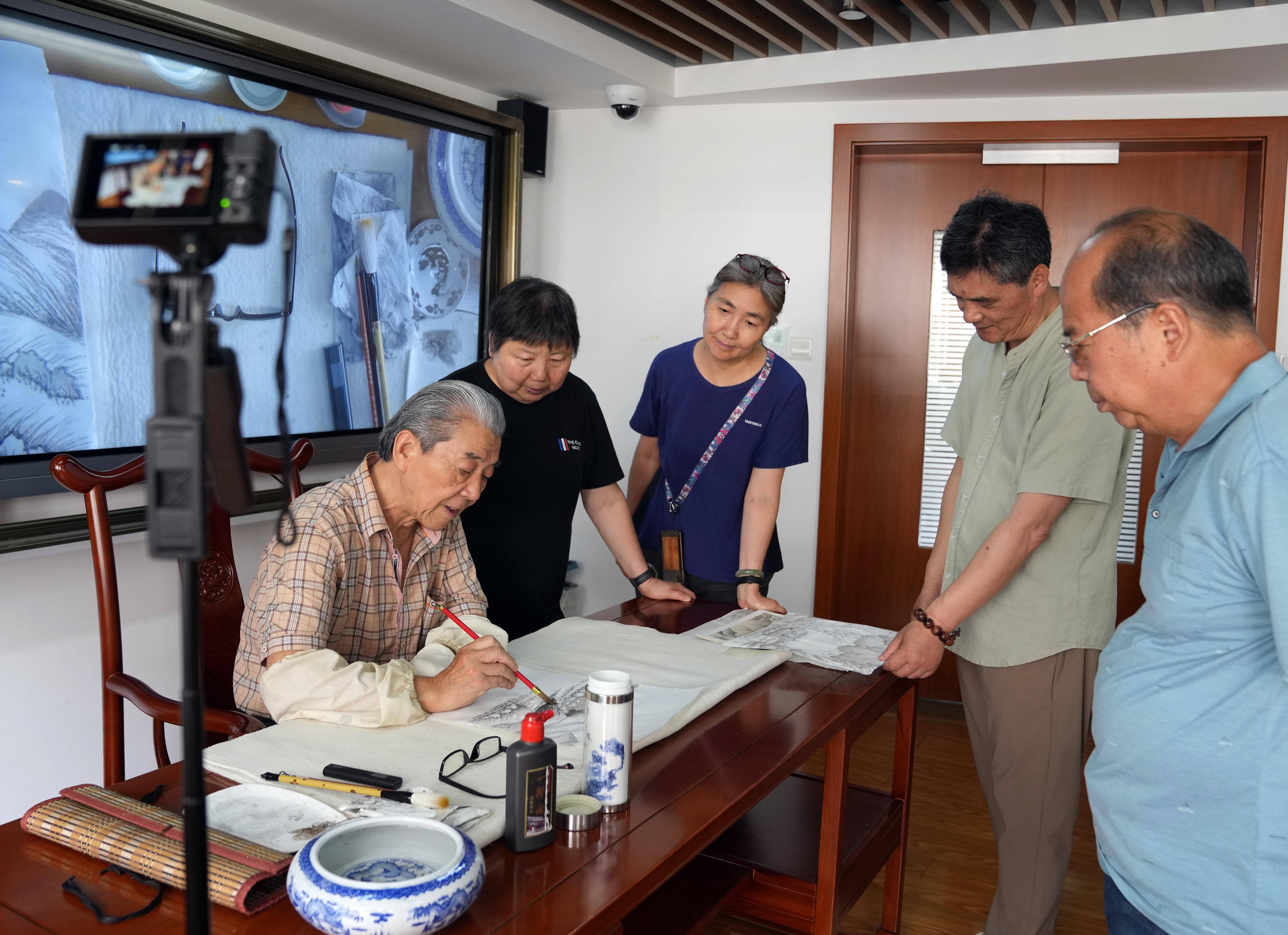 上海老年大學校園開放日活動精彩紛呈