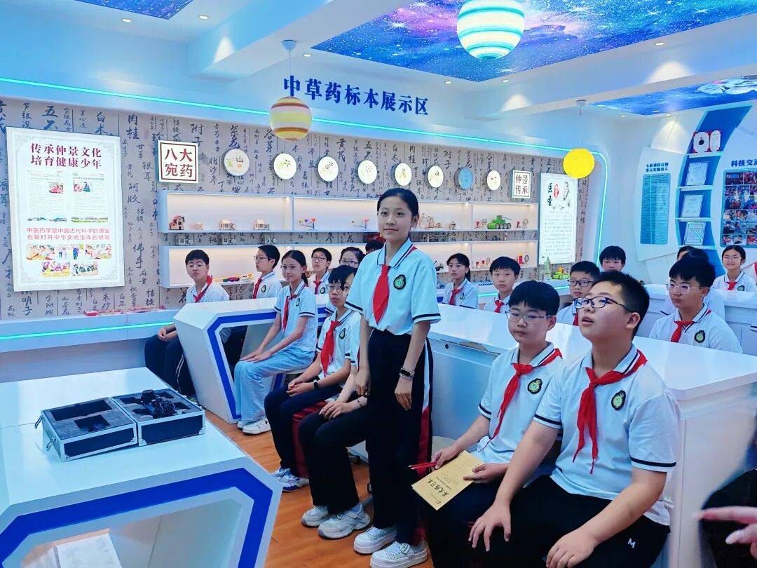 科技教育|南陽師範學院機器人科普團隊走進市二十三小