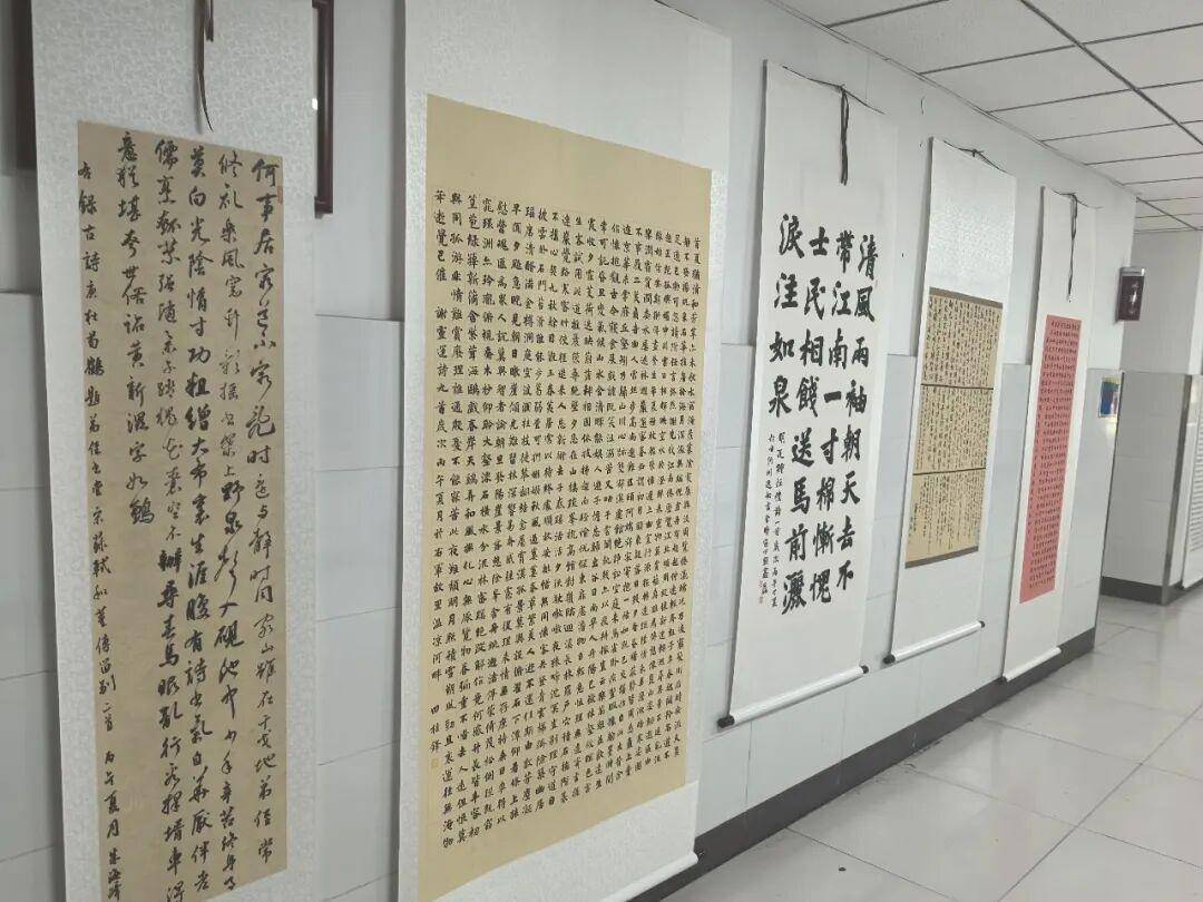 原創臨沂市書法家協會 “文潤沂蒙·書法百校行 ”主題活動走進沂河實驗小學