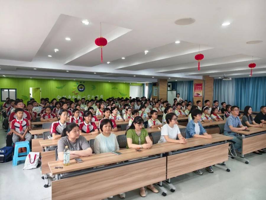 逐夢啟航 不負韶華——合肥市虹橋小學畢業典禮溫情落幕