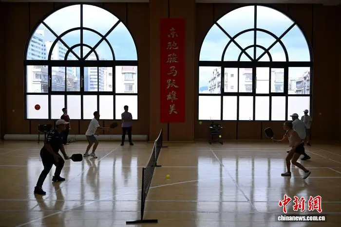 中美青少年齊聚福州屏東中學開展校園交流活動
