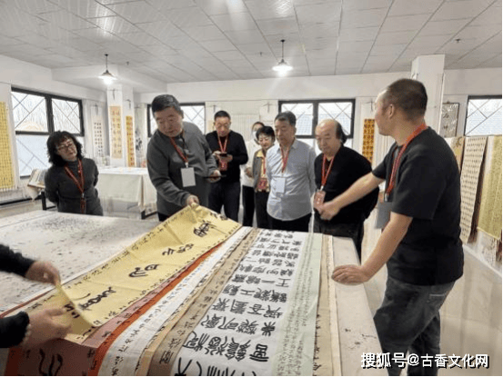 “藝術北疆 文化暖城 ”首屆墨海杯全國書法作品展評審紀實
