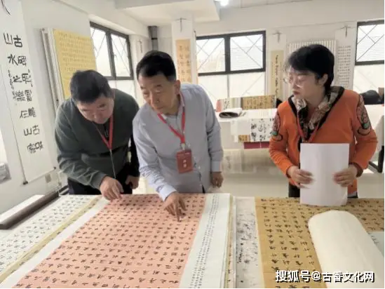 “藝術北疆 文化暖城 ”首屆墨海杯全國書法作品展評審紀實