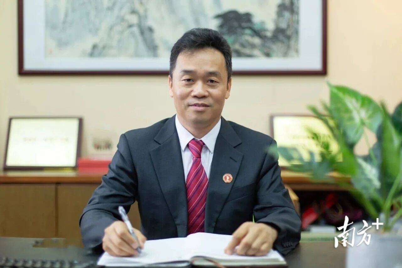 增城新塘中學新校長到任，來自廣大附中