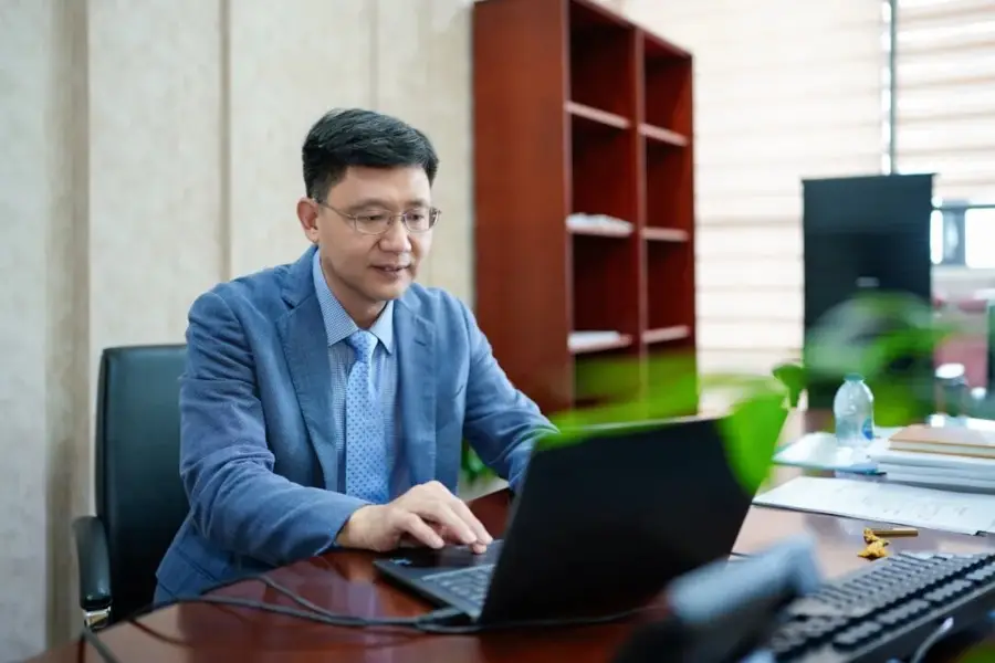 復旦管院迎來首位全球招聘院長