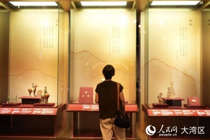 香港組織陝豫考察團 中學教師深入瞭解隋唐文明