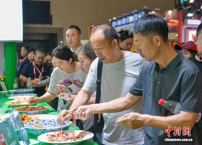 2026新疆美食嘉年華系列活動人氣火熱
