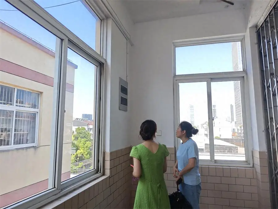 繃緊防汛防颱安全弦 合肥市蚌埠路第五小學開展臺風防範專項工作